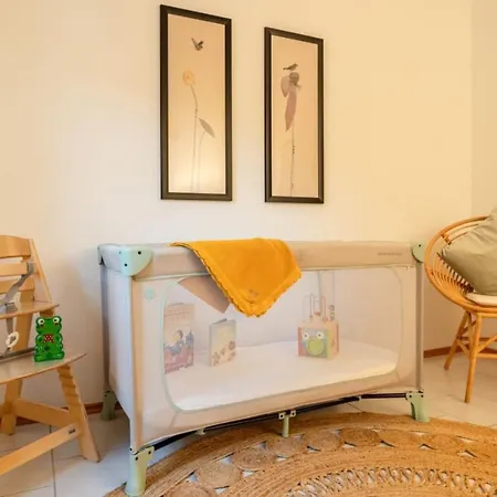 Pure Chi I Eifelsteig I Canvas I Balcony Apartment
